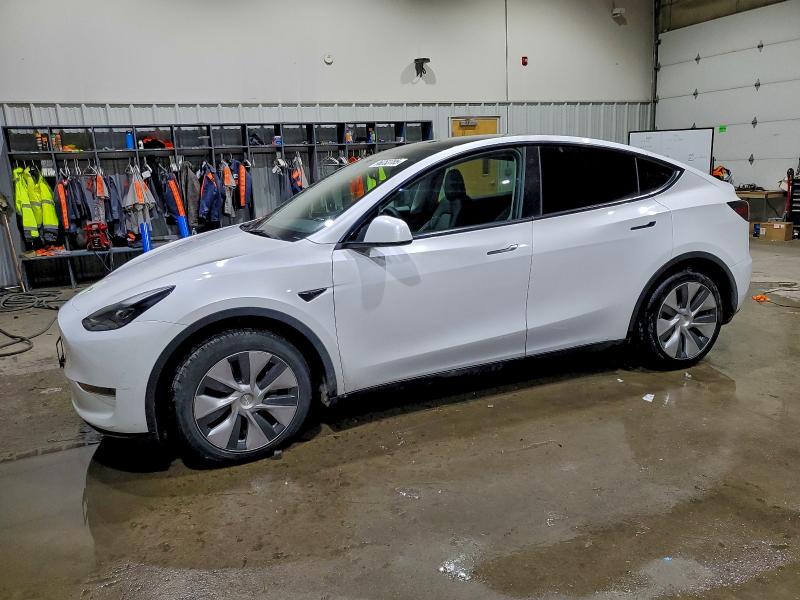 TESLA MODEL Y 2023 with VIN 7SAYGAEE1PF757223 - Photo from auction