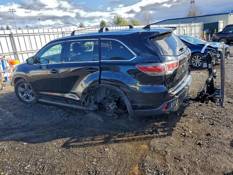 Фото 2 с аукциона – 2016 TOYOTA HIGHLANDER с VIN 5TDDKRFHXGS295452