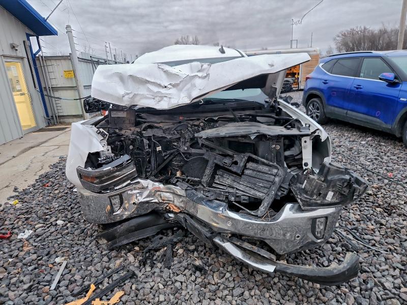 Photo 5 from auction – 2018 CHEVROLET SILVERADO with VIN 3GCUKSEC2JG377372