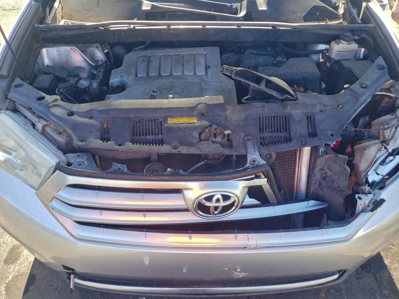 Photo 12 from auction – 2012 TOYOTA HIGHLANDER with VIN 5TDYK3EH7CS051686