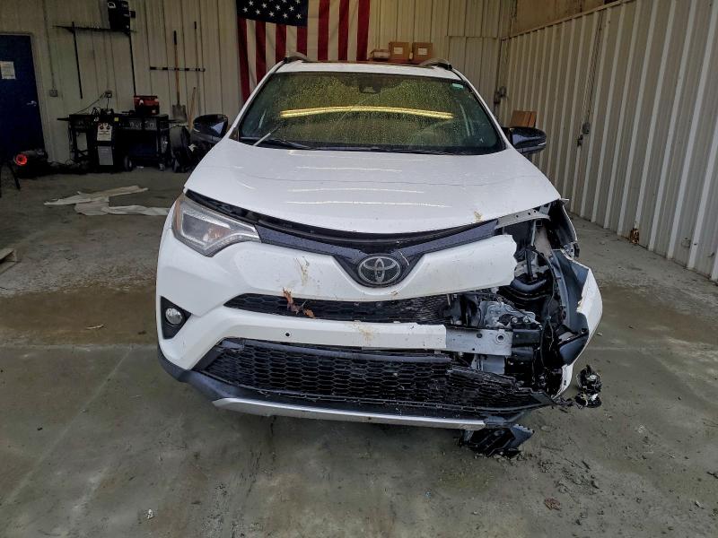 Photo 5 from auction – 2016 TOYOTA RAV4 SE with VIN JTMJFREV0GJ104164