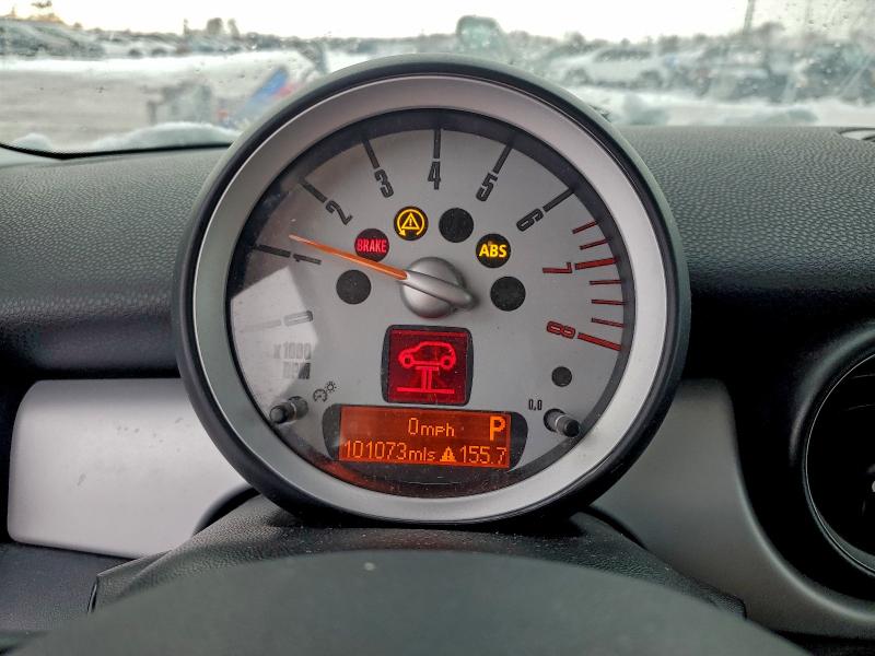 Photo 9 from auction – 2008 MINI COOPER with VIN WMWMF33568TT66836