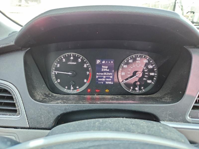 Photo 9 from auction – 2017 HYUNDAI SONATA SE with VIN 5NPE24AF6HH440264