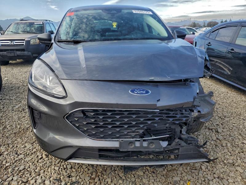 Photo 5 from auction – 2022 FORD ESCAPE SE with VIN 1FMCU9BZ7NUB46201
