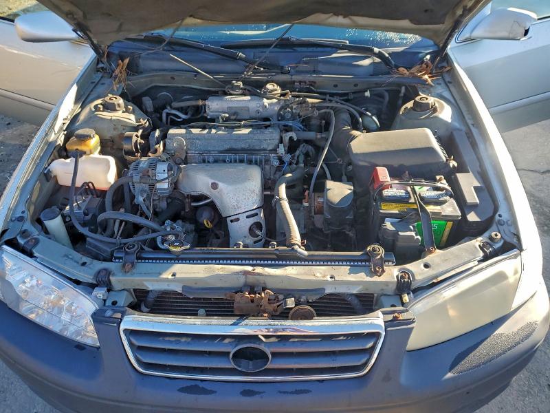 Photo 11 from auction – 2001 TOYOTA CAMRY CE with VIN JT2BG22K610560582