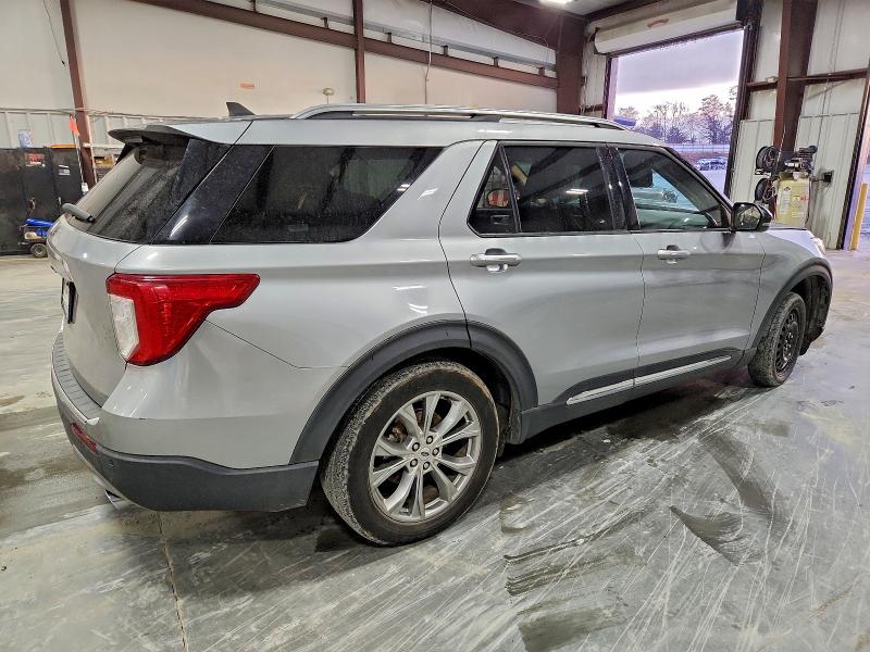 Photo 3 from auction – 2021 FORD EXPLORER L with VIN 1FMSK7FH1MGB07060