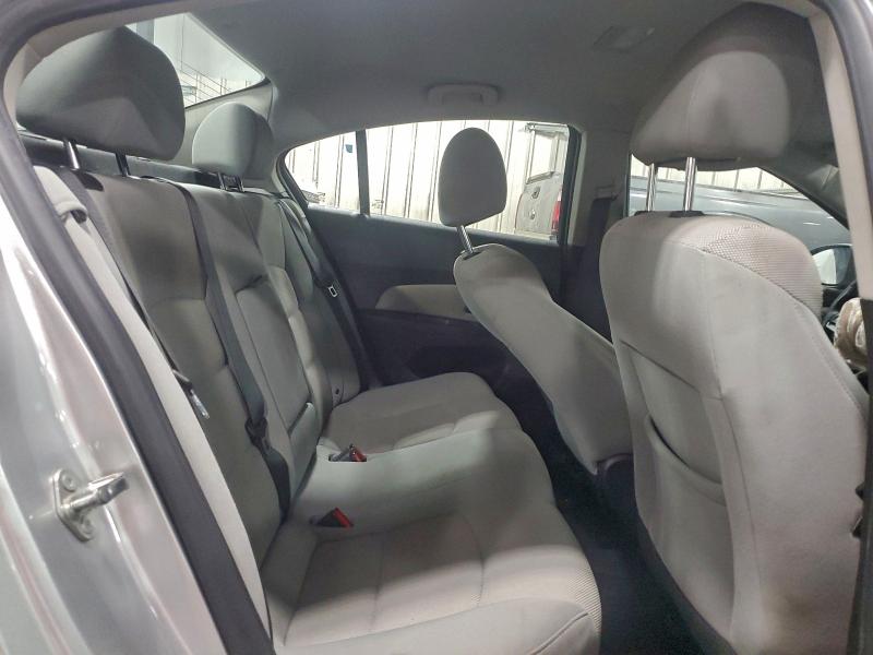 Photo 10 from auction – 2014 CHEVROLET CRUZE with VIN 1G1PC5SB4E7300116
