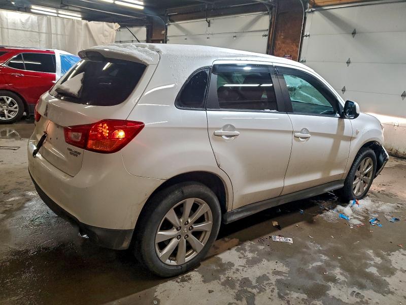 Photo 3 from auction – 2015 MITSUBISHI OUTLANDER with VIN 4A4AP3AU6FE011611
