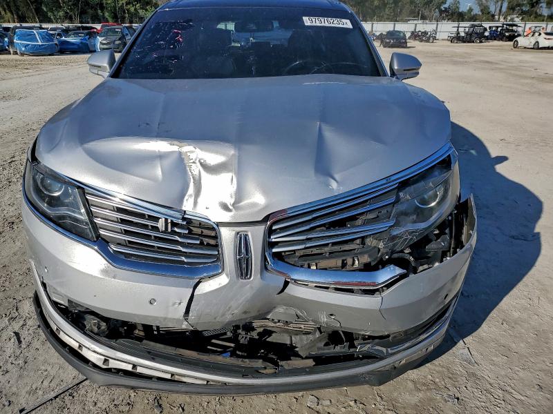 Photo 12 from auction – 2018 LINCOLN MKX RESERV with VIN 2LMPJ6LP2JBL41519
