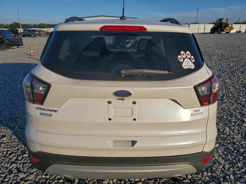 Photo 6 from auction – 2017 FORD ESCAPE SE with VIN 1FMCU0GD5HUD04810