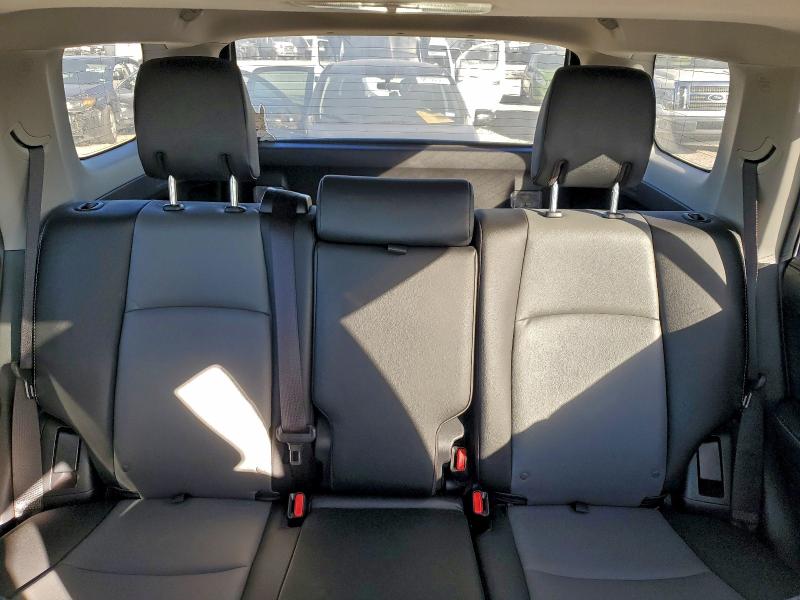 Photo 10 from auction – 2022 TOYOTA 4RUNNER SR with VIN JTEFU5JRXN5253986