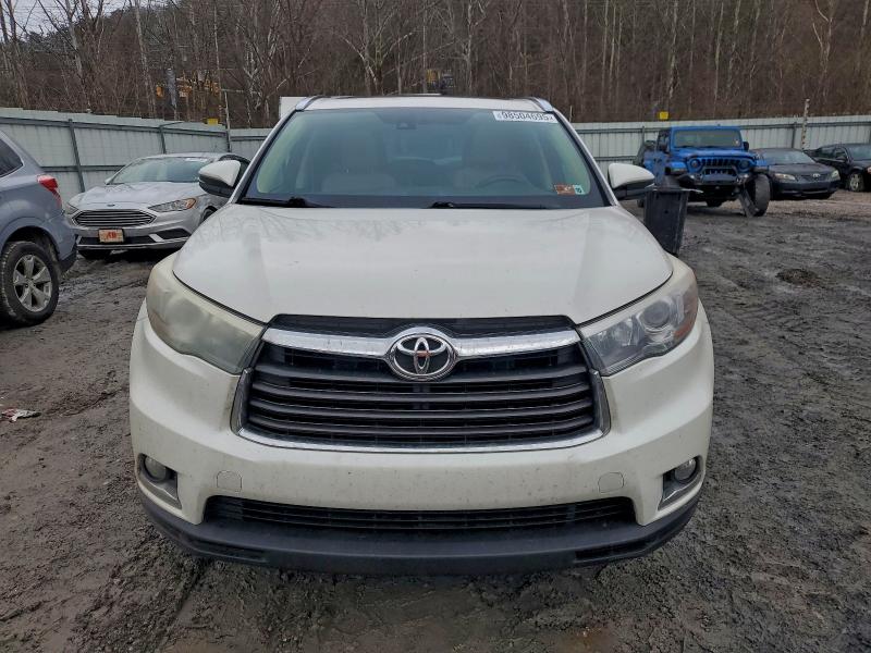 Photo 5 from auction – 2014 TOYOTA HIGHLANDER with VIN 5TDDKRFHXES032472