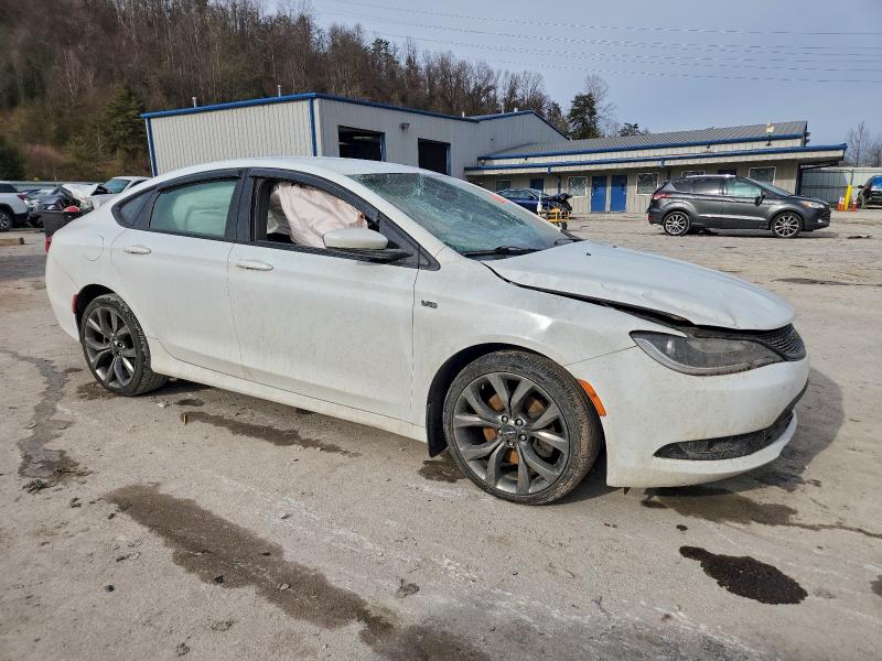 Photo 4 from auction – 2016 CHRYSLER 200 S with VIN 1C3CCCDG3GN158430