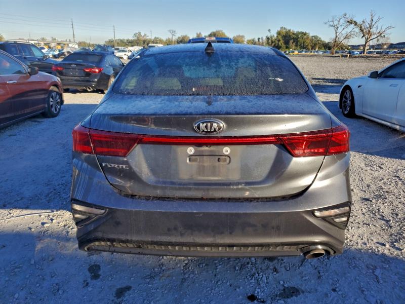 Photo 6 from auction – 2019 KIA FORTE FE with VIN 3KPF24ADXKE120685