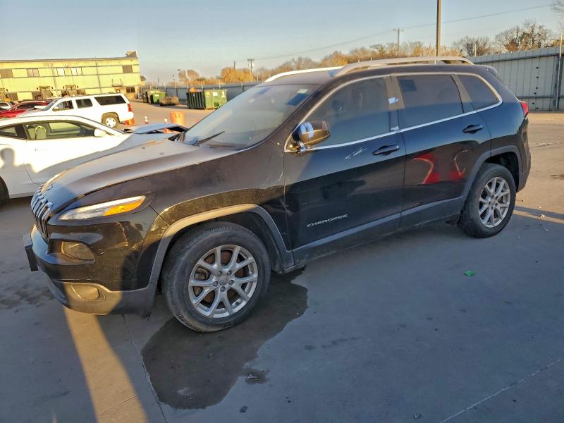 Photo 1 from auction – 2017 JEEP CHEROKEE L with VIN 1C4PJLCB7HW586649