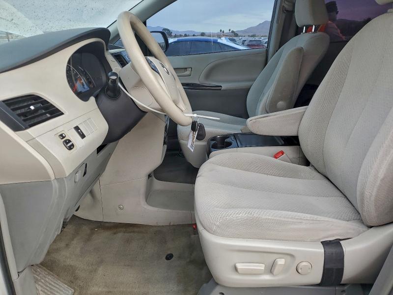 Photo 7 from auction – 2013 TOYOTA SIENNA LE with VIN 5TDKK3DC4DS342546