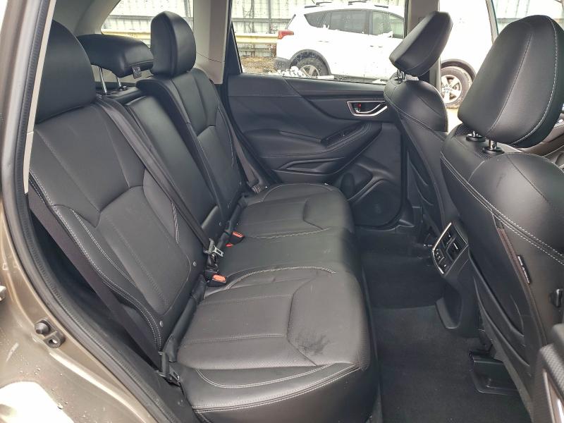 Photo 11 from auction – 2019 SUBARU FORESTER T with VIN JF2SKAWC9KH449483