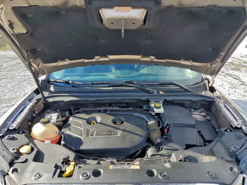 Photo 12 from auction – 2019 LINCOLN MKC RESERV with VIN 5LMCJ3D95KUL15188