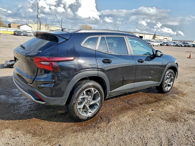 Photo 3 from auction – 2025 CHEVROLET TRAX 1LT with VIN KL77LHEP5SC230190