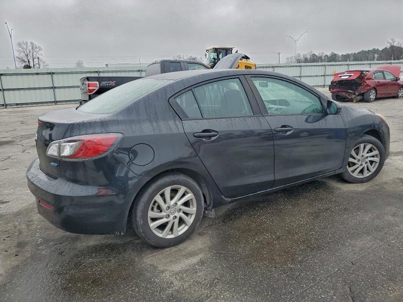 Photo 3 from auction – 2012 MAZDA 3 with VIN JM1BL1V7XC1627041