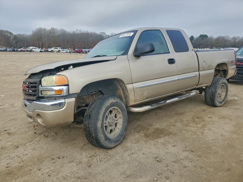 GMC NEW SIERRA 2004 with VIN 1GTEK19T44E128690 - Photo from auction