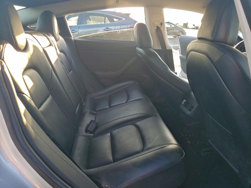 Photo 10 from auction – 2018 TESLA MODEL 3 with VIN 5YJ3E1EB4JF087547