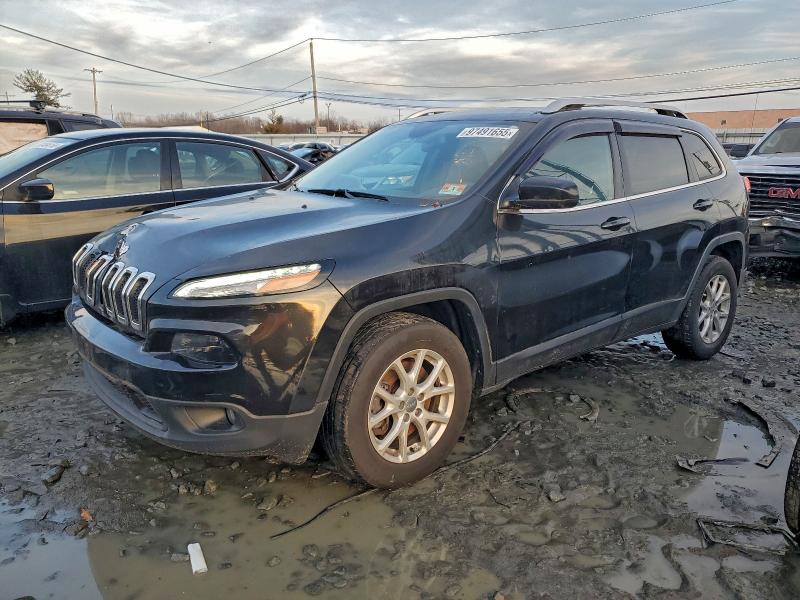 JEEP CHEROKEE L 2015 with VIN 1C4PJMCS5FW624303 - Photo from auction