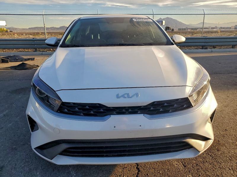 Photo 5 from auction – 2023 KIA FORTE with VIN 3KPF24AD0PE559885