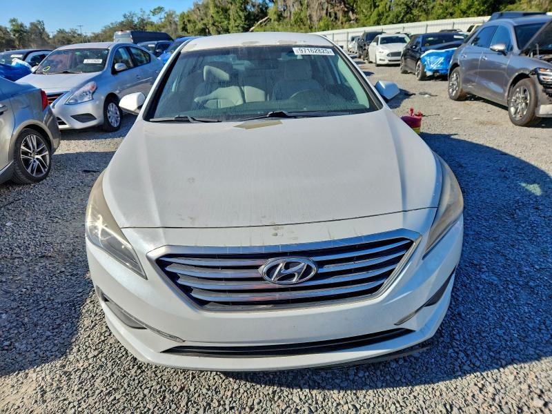 Photo 5 from auction – 2015 HYUNDAI SONATA SE with VIN 5NPE24AF5FH173289