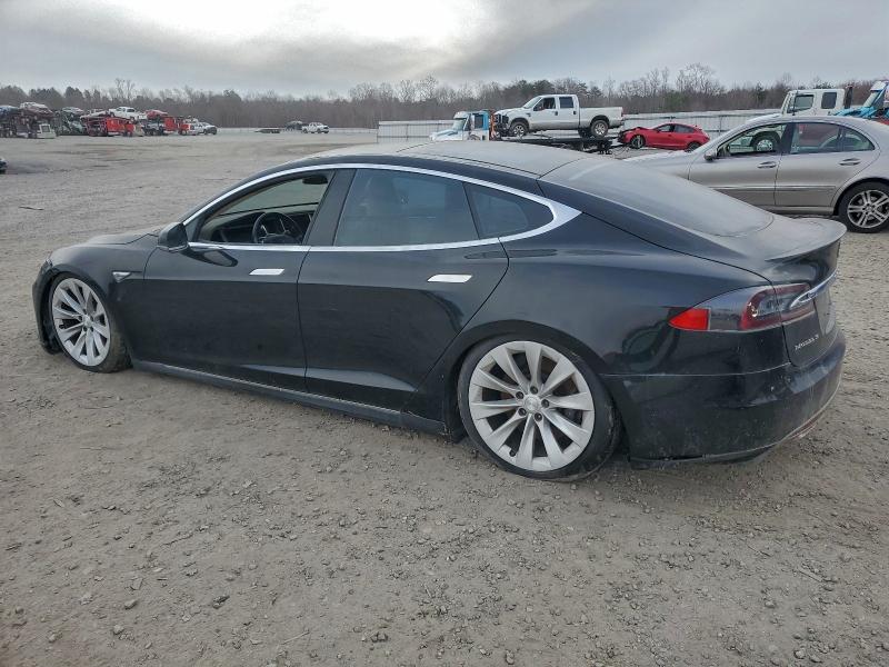 Photo 2 from auction – 2013 TESLA MODEL S with VIN 5YJSA1DP0DFP14687