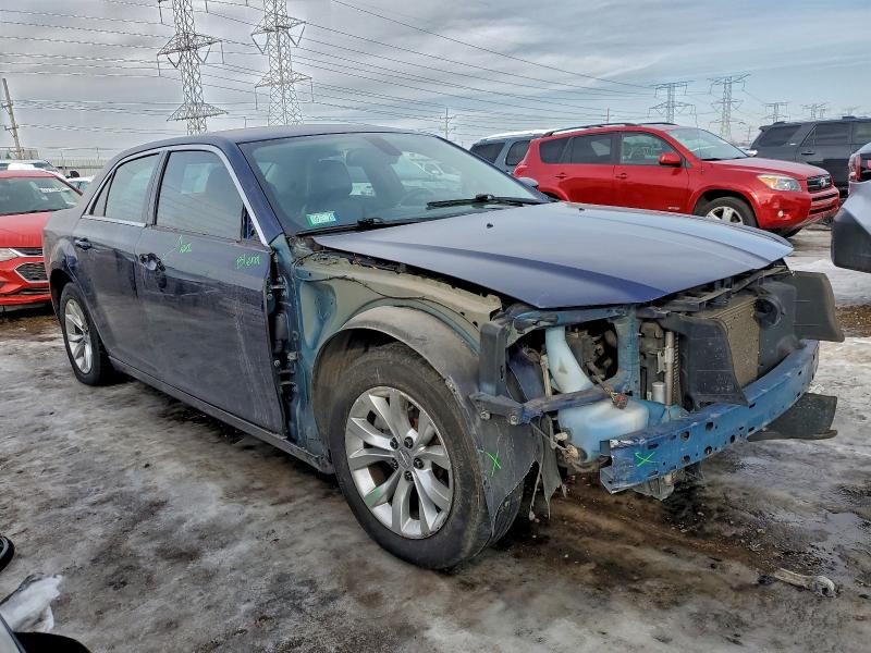 Photo 4 from auction – 2016 CHRYSLER 300 LIMITE with VIN 2C3CCAAG1GH208243