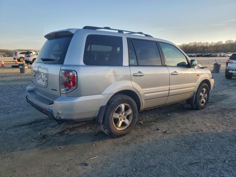 Photo 3 from auction – 2006 HONDA PILOT EX with VIN 5FNYF18586B009630