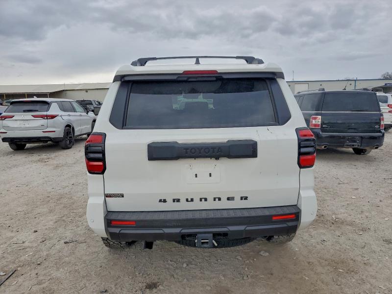 Photo 6 from auction – 2025 TOYOTA 4RUNNER SR with VIN JTEVA5BR9S5031017