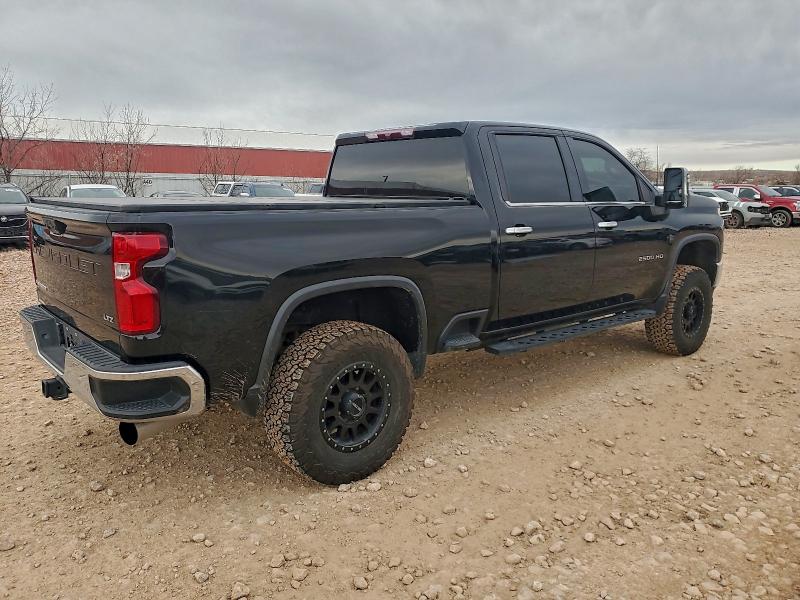 Photo 3 from auction – 2023 CHEVROLET SILVERADO with VIN 1GC4YPEY4PF107402