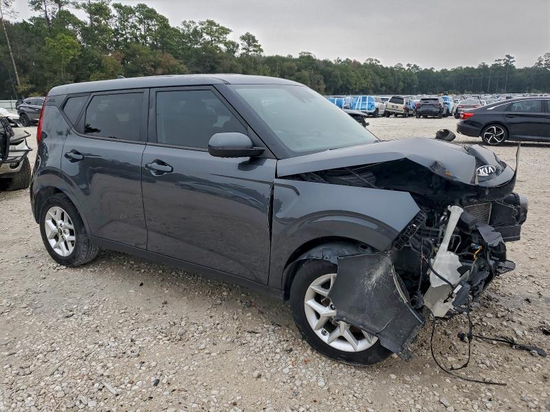 Photo 4 from auction – 2020 KIA SOUL LX with VIN KNDJ23AU4L7731379