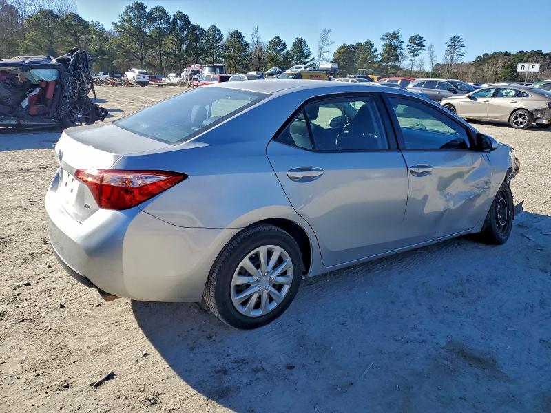 Photo 3 from auction – 2017 TOYOTA COROLLA L with VIN 2T1BURHE1HC787950