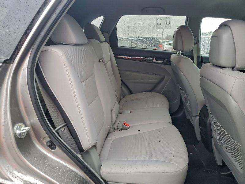 Photo 11 from auction – 2015 KIA SORENTO with VIN 5XYKT3A6XFG646623