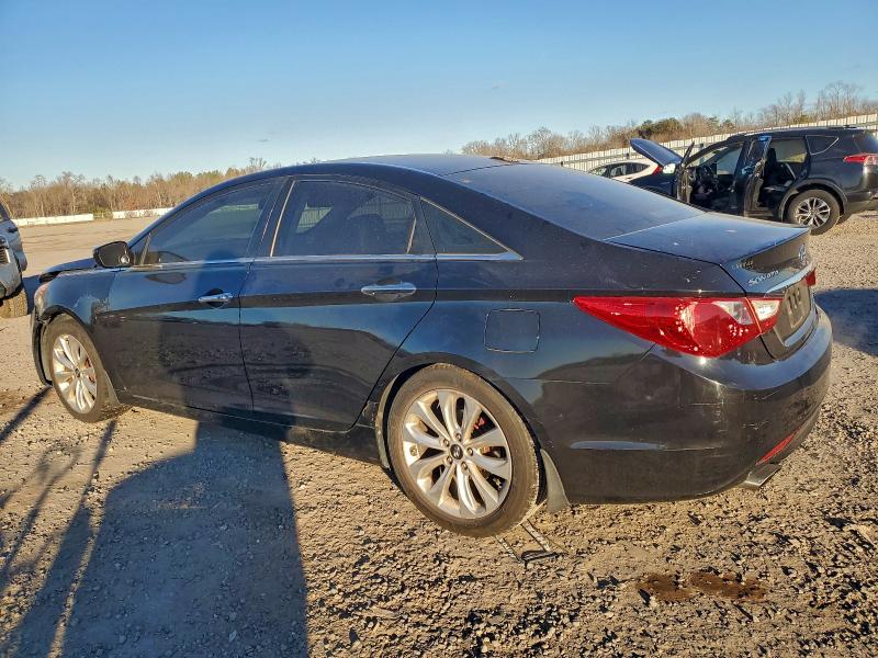 Photo 2 from auction – 2012 HYUNDAI SONATA SE with VIN 5NPEC4AC3CH421845