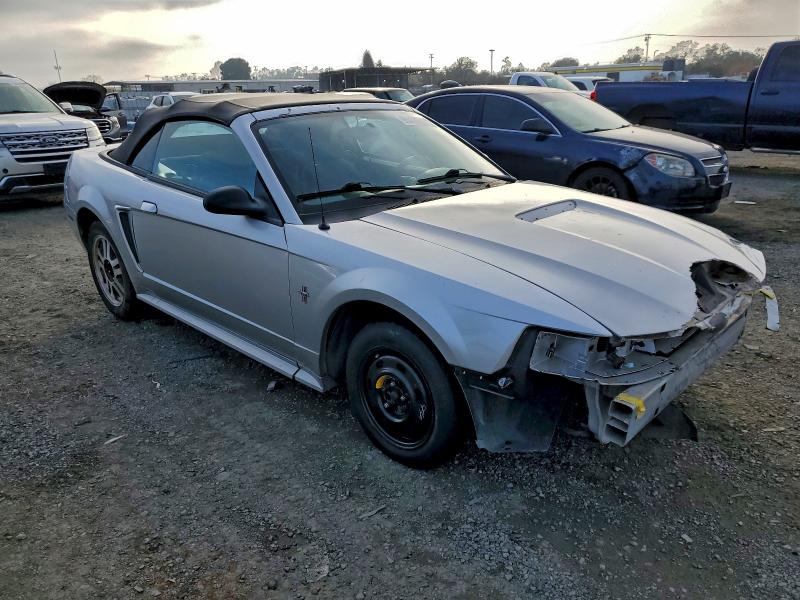 Photo 4 from auction – 2001 FORD MUSTANG with VIN 1FAFP44421F164767