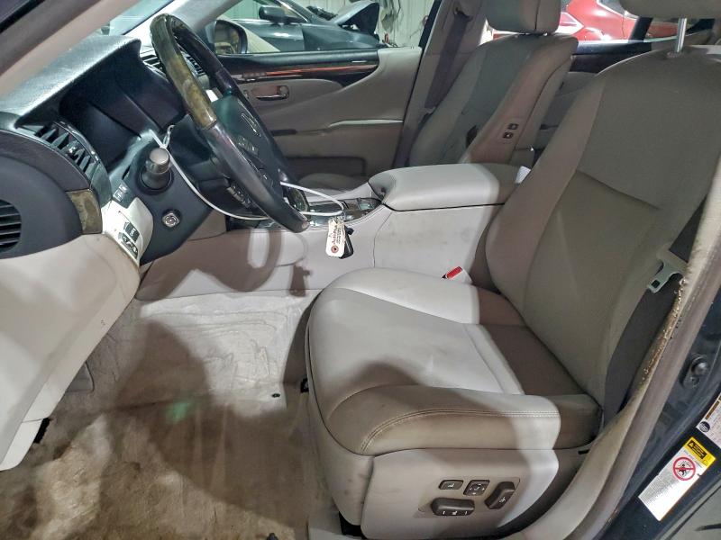 Photo 7 from auction – 2010 LEXUS LS 460 with VIN JTHBL5EF4A5094770