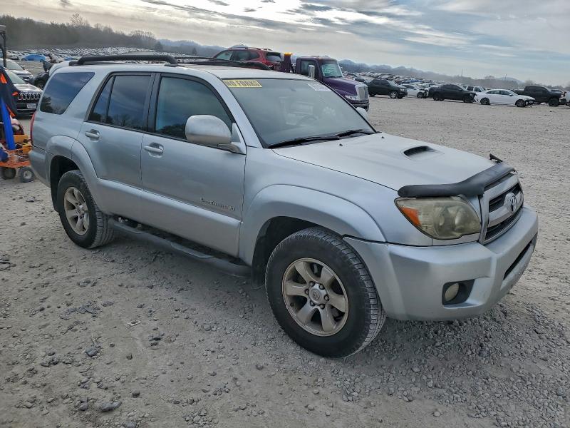 Photo 4 from auction – 2007 TOYOTA 4RUNNER SR with VIN JTEBU14R570111757