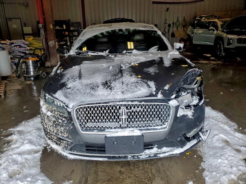Photo 5 from auction – 2017 LINCOLN MKZ RESERV with VIN 3LN6L5EC4HR617877