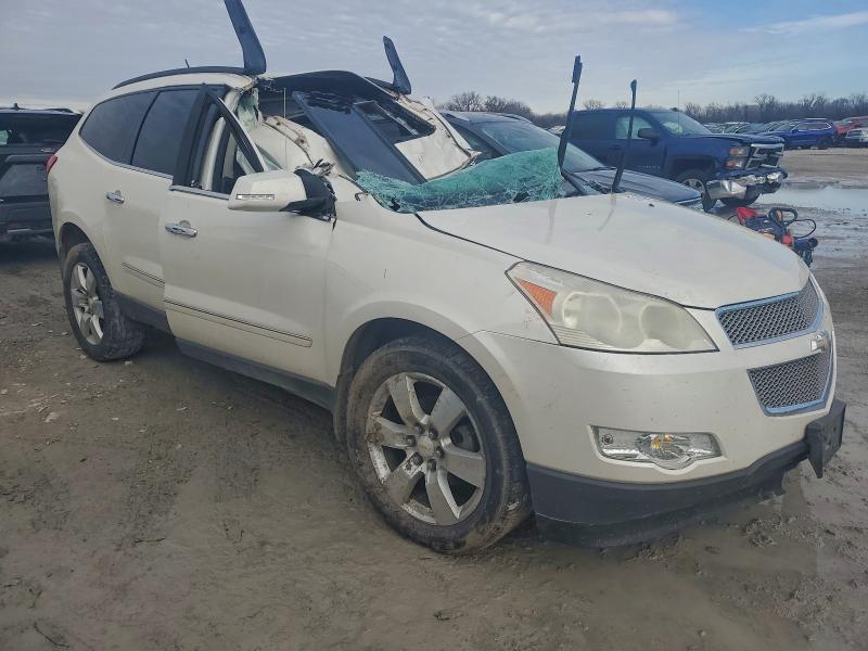 Photo 4 from auction – 2011 CHEVROLET TRAVERSE L with VIN 1GNKRLED5BJ212408
