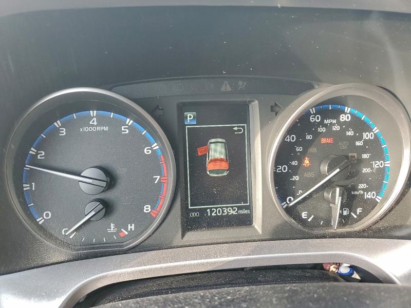 Photo 9 from auction – 2017 TOYOTA RAV4 LE with VIN JTMZFREV2HJ140572