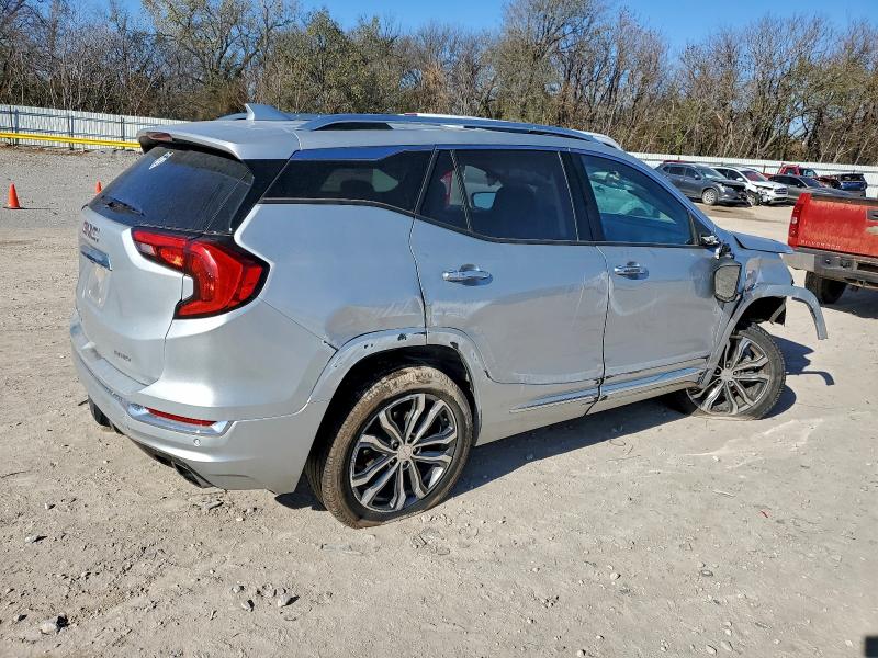 Photo 3 from auction – 2019 GMC TERRAIN DE with VIN 3GKALXEX3KL164640