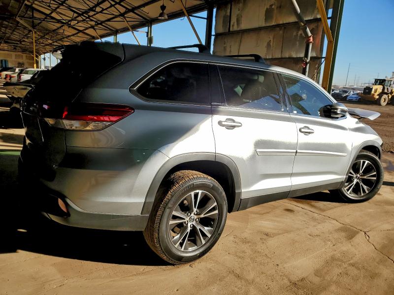 Photo 3 from auction – 2019 TOYOTA HIGHLANDER with VIN 5TDZZRFH6KS314069