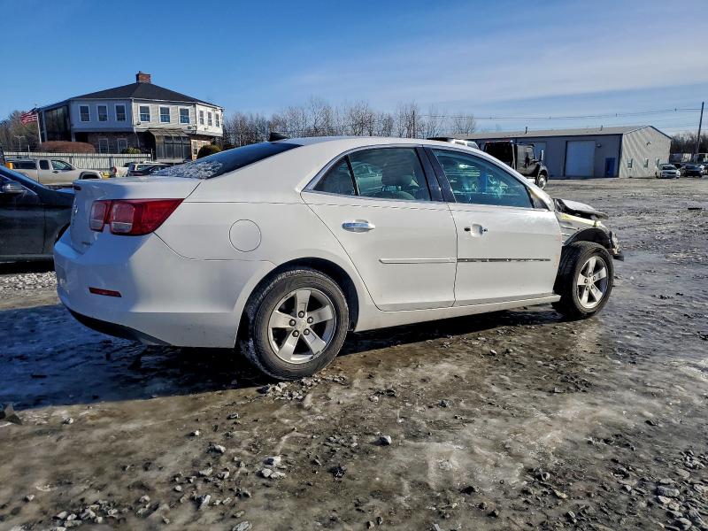 Photo 3 from auction – 2014 CHEVROLET MALIBU LS with VIN 1G11B5SL6EF110759