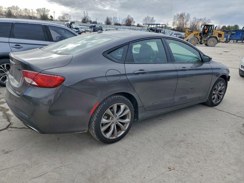 Photo 3 from auction – 2015 CHRYSLER 200 S with VIN 1C3CCCBB3FN626758