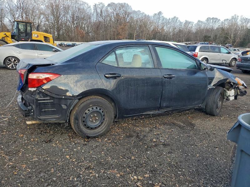 Photo 3 from auction – 2018 TOYOTA COROLLA with VIN 5YFBURHE1JP760155