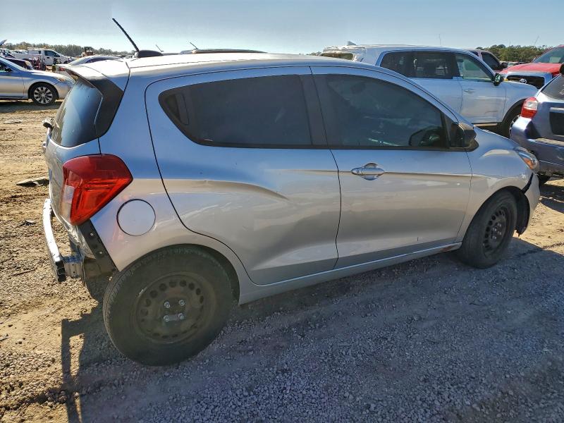 Photo 3 from auction – 2019 CHEVROLET SPARK with VIN KL8CB6SA8KC805710